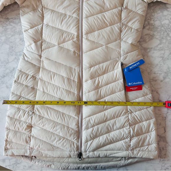 Columbia Women's Joy Peak ll Mid Cream Hooded Puffer Jacket in Medium NWT - Picture 15 of 16